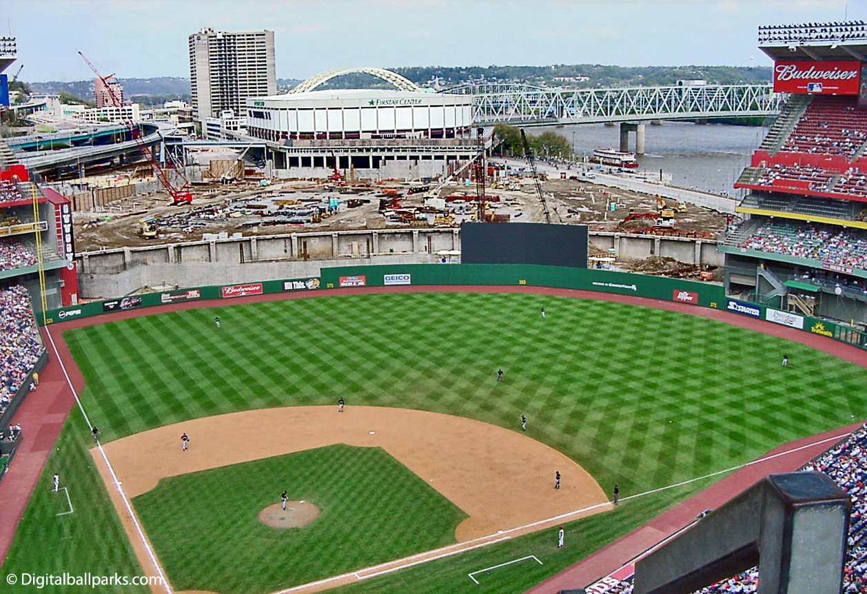 Riverfront Stadium - Cinergy Field - Cincinnati Ohio - Former Home of the Cincinnati  Reds